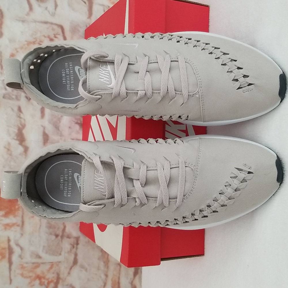 New Nike Dualtone Racer Woven Sneakers - Picture 8 of 9